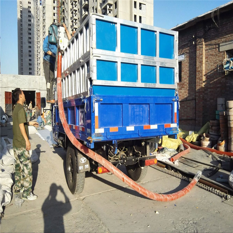 東北收糧小鋼炮，車載吸糧機